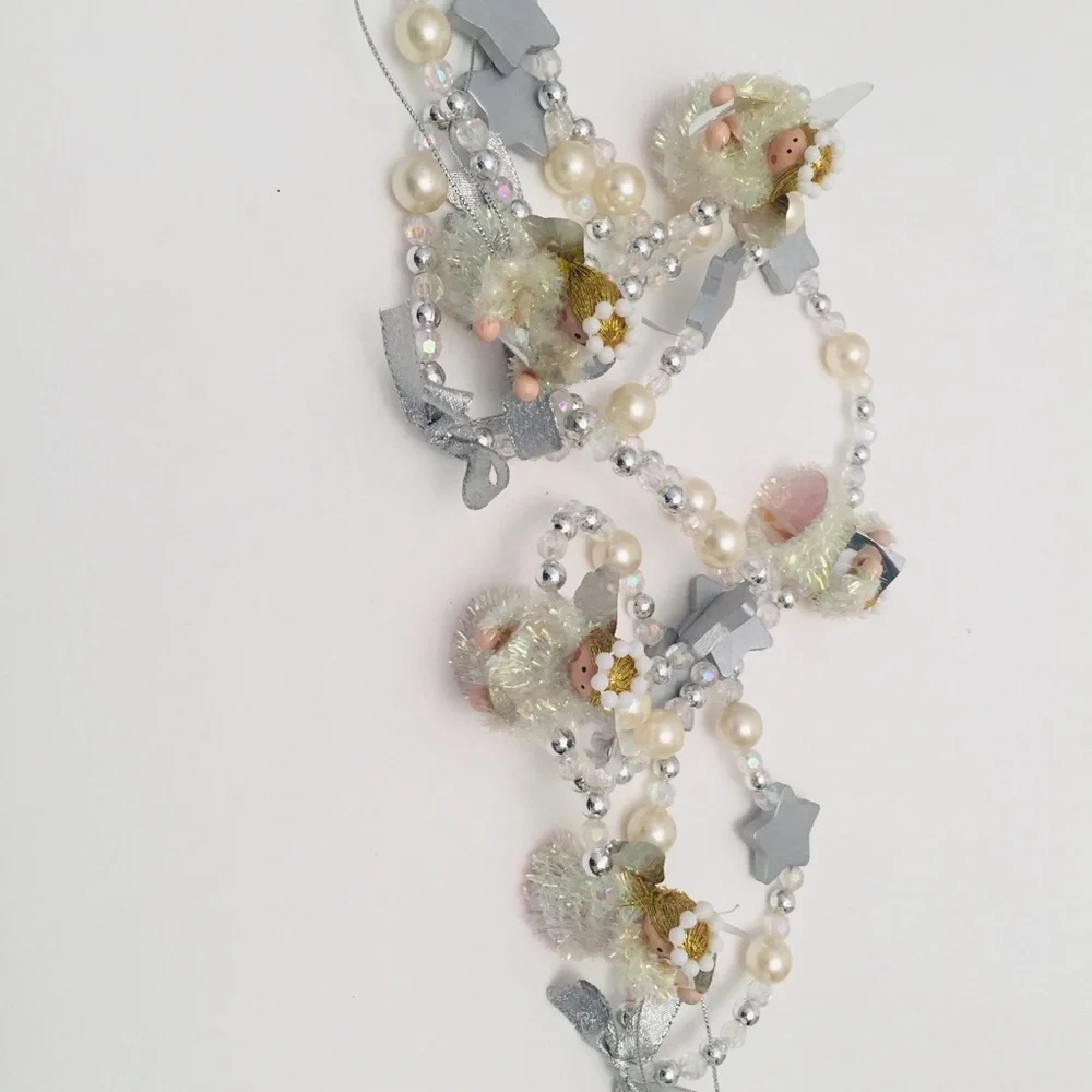 Avon Festive Garland with Gold and White Angels